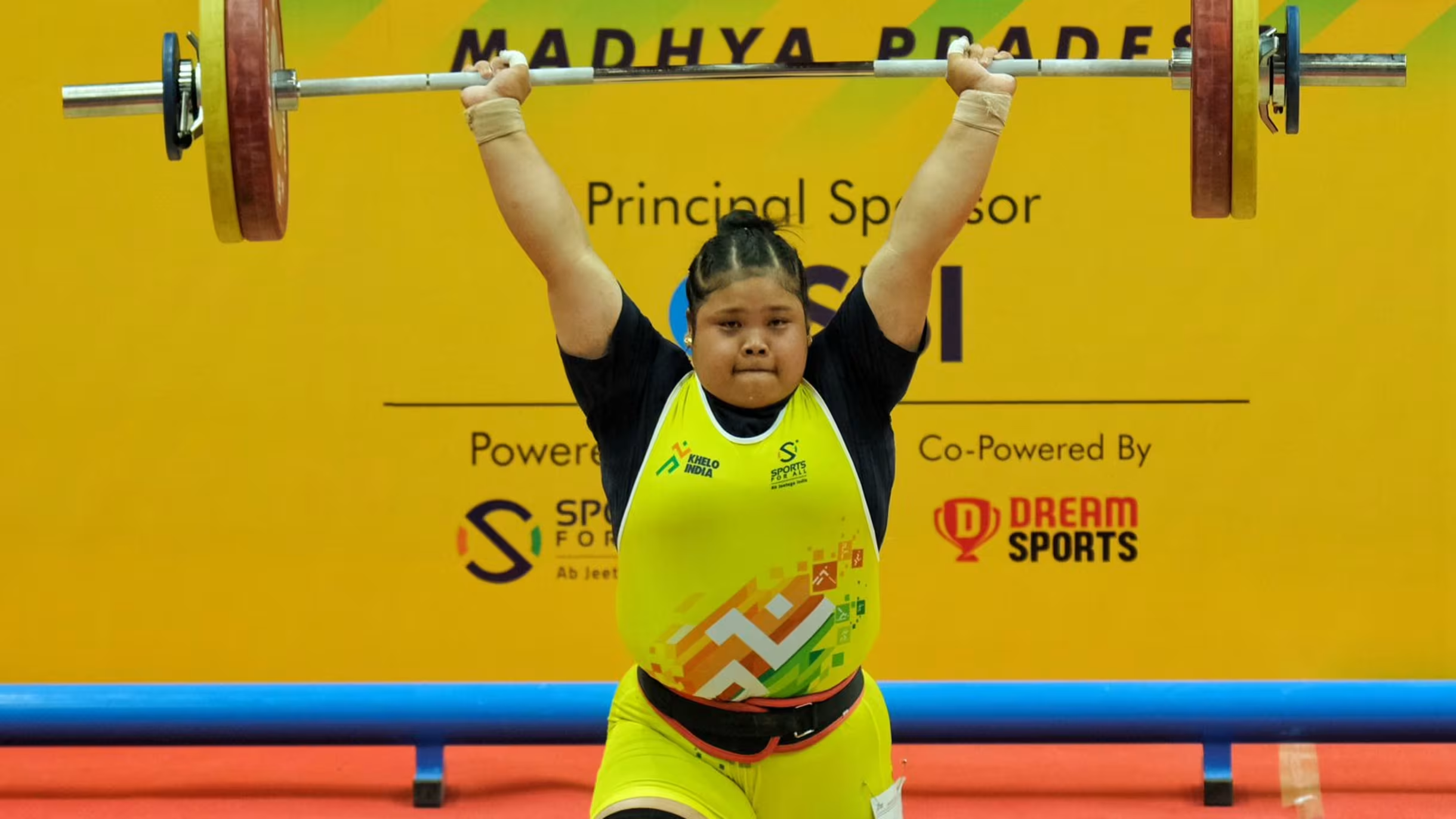 Martina creates history - image 1