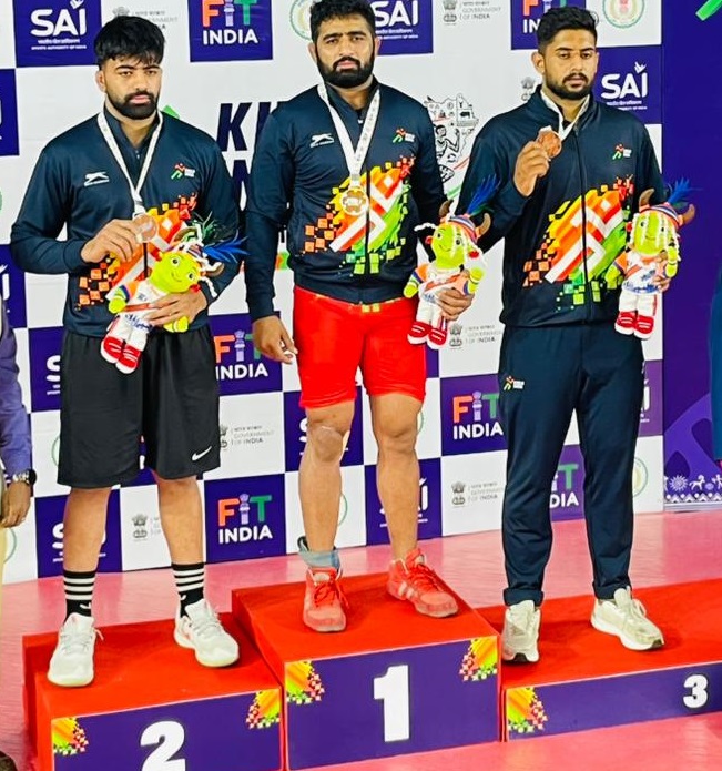 From delivering milk to winning first career gold at KITG 2026, J&K wrestler Hamam Hussain’s dreams come true - image 1